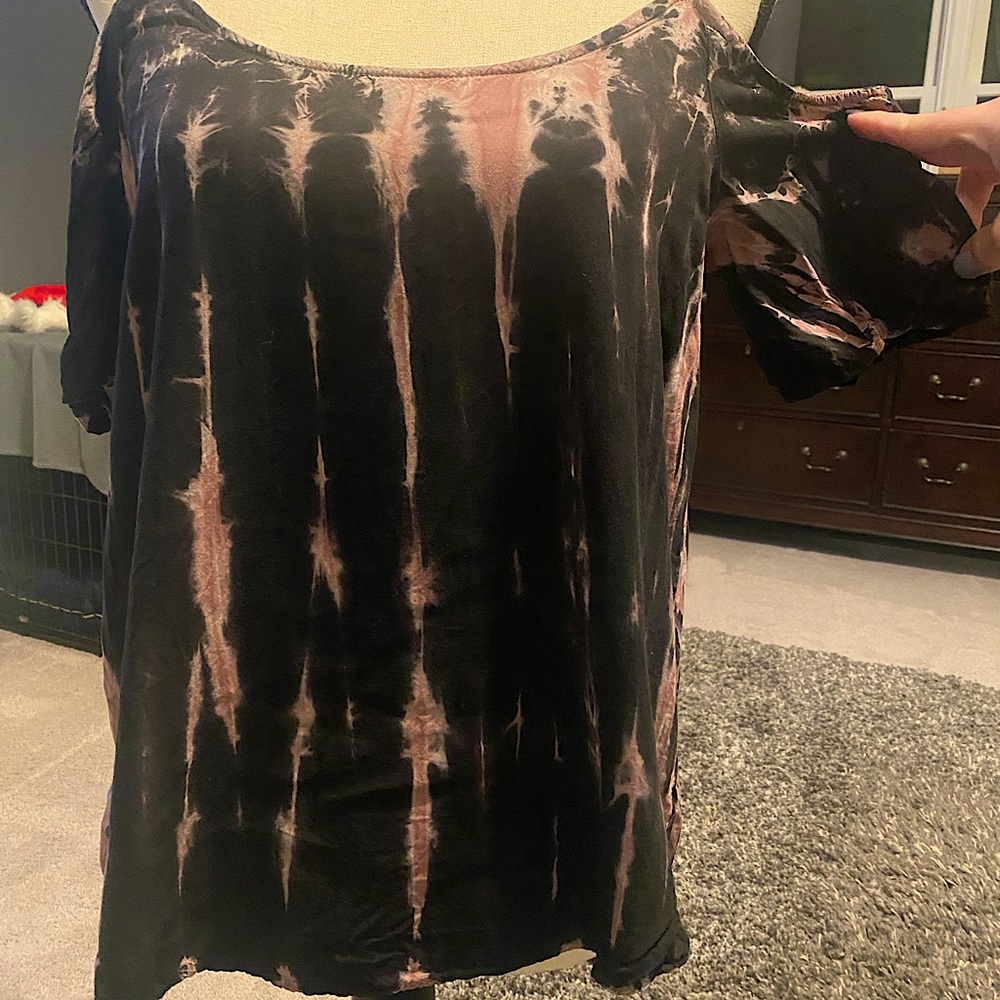 Adorable cold shoulder tie dye blouse